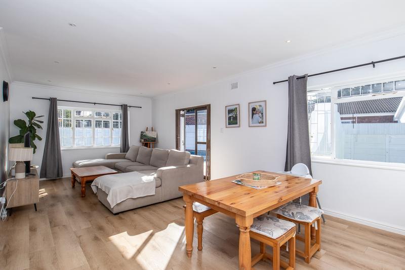 To Let 4 Bedroom Property for Rent in Constantia Western Cape